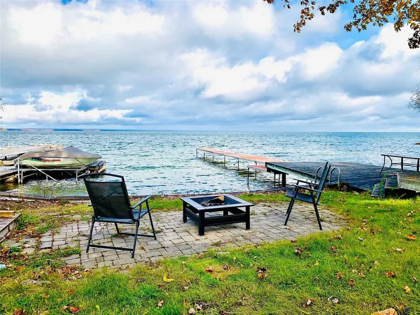 5 Br Lakeview Detach House With Private Dock,30 Min. From Toronto - Image 1