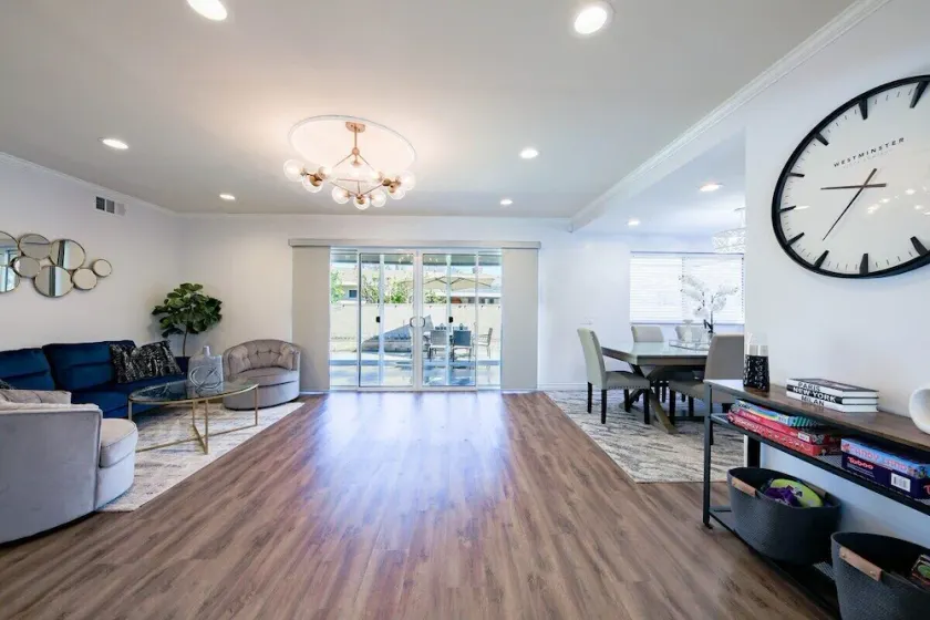 5BR/3BA Cool Cozy Home w/Gate, Arcade & Fire Pit - Image 1