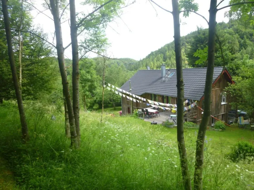 House-in-the-meadows - Image 1