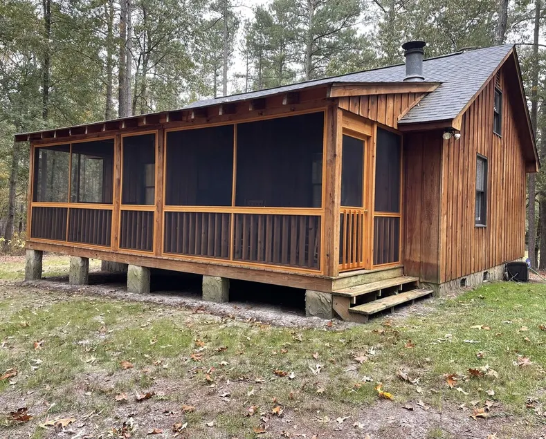 Secluded Cabin in the Woods, near Carolina Horse Park. - Image 1