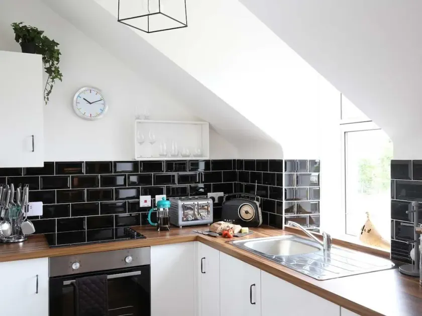 High Terrace Apartment - Image 1