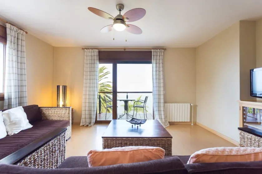 1 Bedroom, OCEAN AND TEIDE VIEW, HEATED POOL, Heating, balcony, free Wifi (3) - Image 1