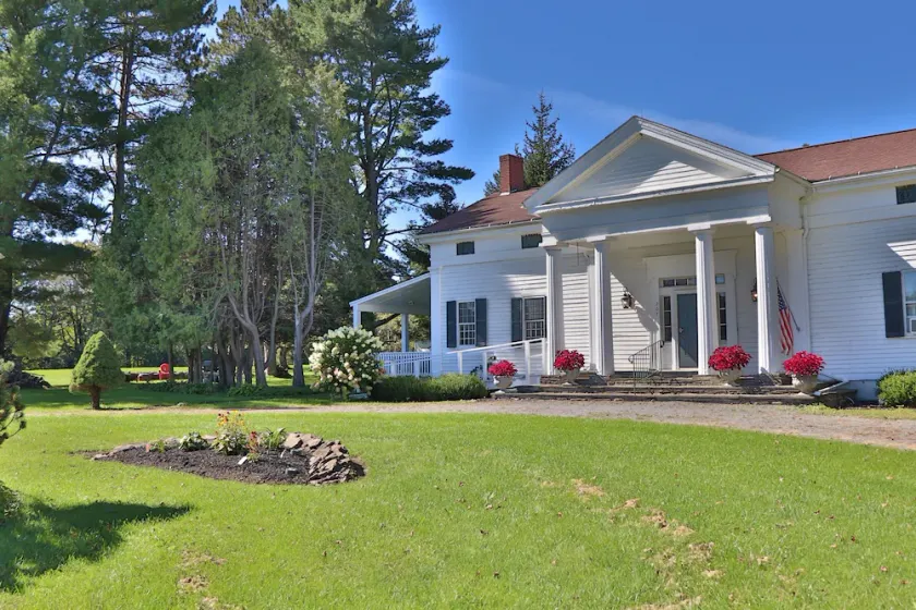 1819 House - Unique Group Friendly 6 bdrm/6 bath Close to Cooperstown Dreams Pk - Image 1