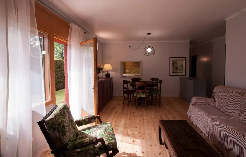 Großes Apartment mit direktem Zugang zum Garten in der Nähe des Sees Puigcerdà - Image 1