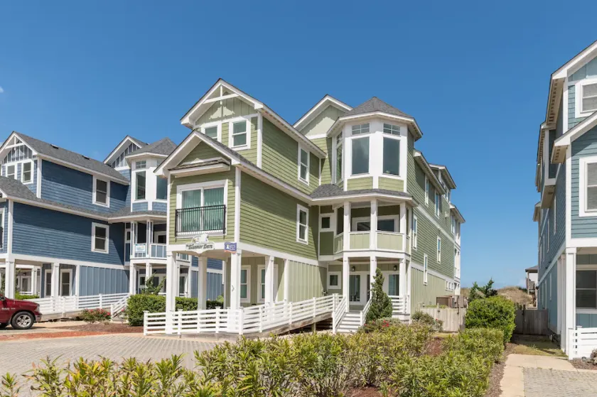 Eleanor Dare 8 Bedroom Oceanfront Home, Cabana Service, Private Pool & Pet Friendly - Image 1