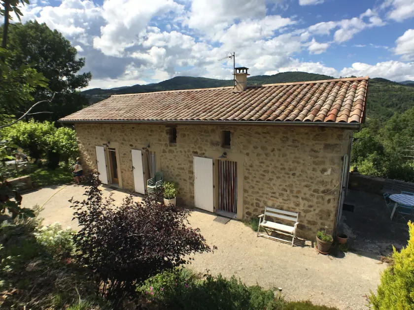 Quiet house in the heart of Ardèche - Image 1