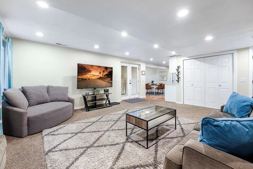 Private/clean guest suite, bath, kitchen & laundry - Image 1