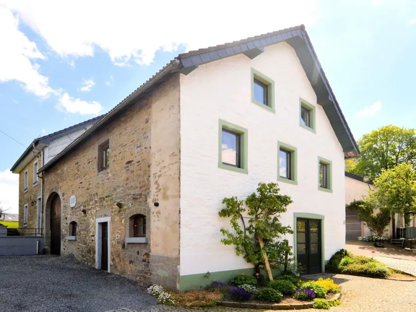 Holiday home in Butgenbach near the Lake - Image 1