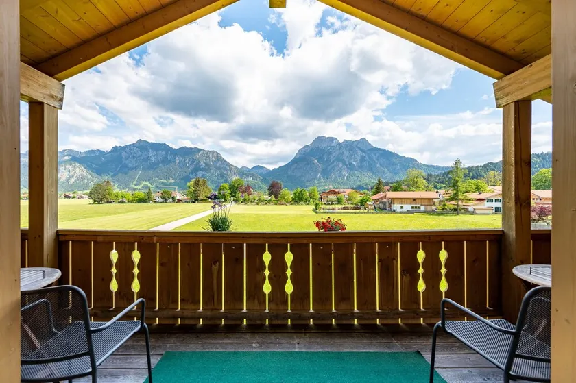 Birkeneck 1 (DG), castle view dream holiday apartment - Image 1