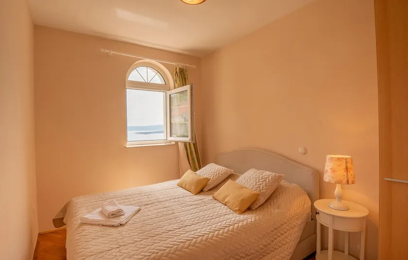 Lovely Apartment In Dramalj With Wifi - Image 1