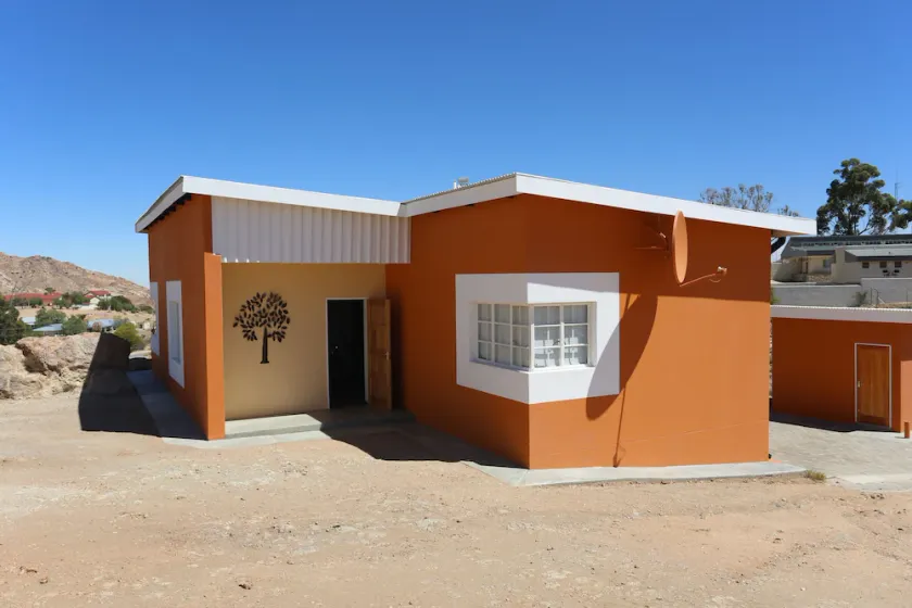 Aus Self-Catering Units - Image 1