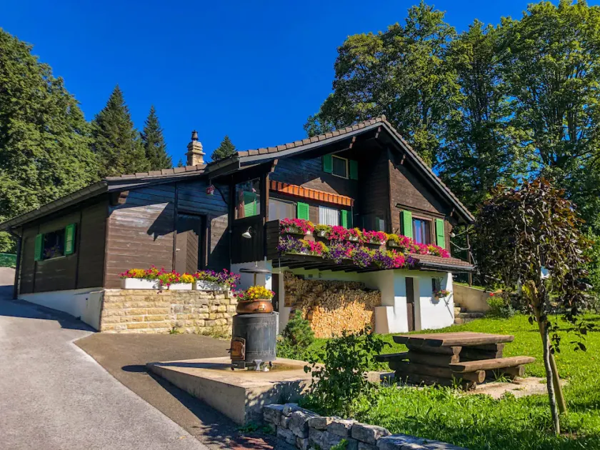 Chalet en pleine nature avec Spa - Image 1