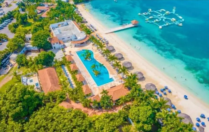Euphoria at Paradisiac Beach Club - Image 1
