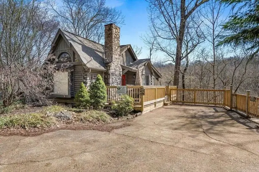 Cozy Cabin Near Town! *Hot Tub! Views! Jacuzzi! - Image 1