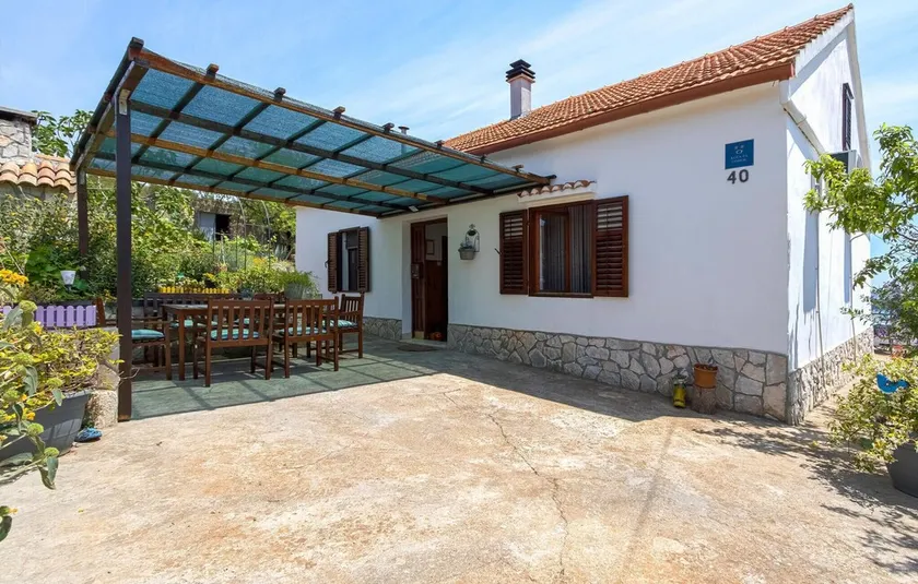 2 Bedroom Beach Front Home In Zaglav - Image 1