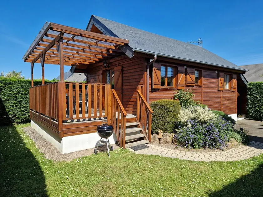 Chalet with swimming pool, quiet location near the center of cabourg - Image 1
