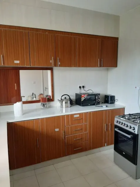 Evergreen Apt 2; A 2 BR flat in a great location - Image 1