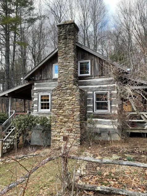 Little Creek Cabin, 2 bedrooms, 1.5 Baths (Sleeps 4) - Image 1