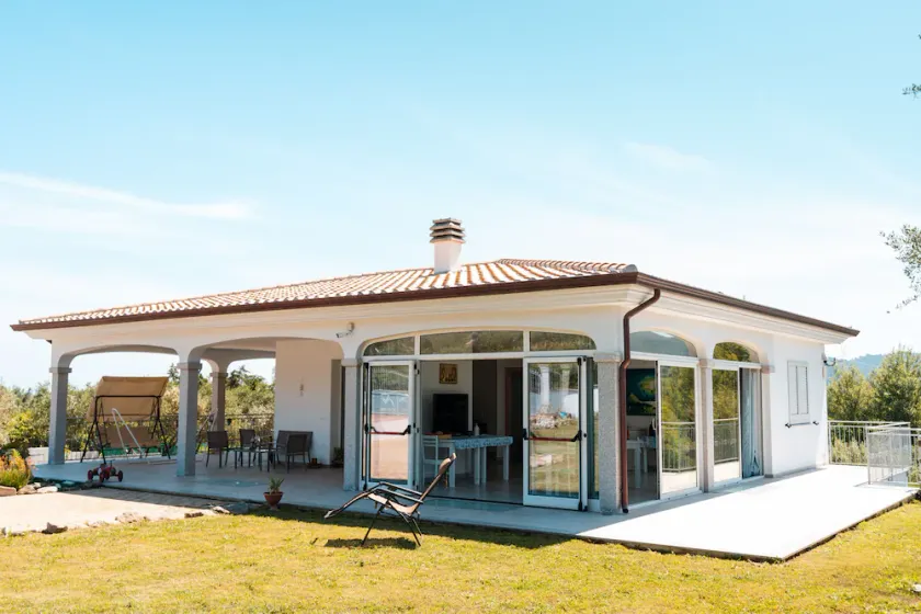 Cozy accommodation in Sardinia, rooms 10 minutes from the beautiful beaches - Image 1
