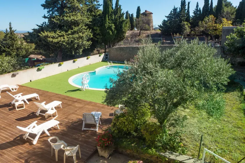 Holiday Home in Montbrun with Pool & Vineyards - Image 1