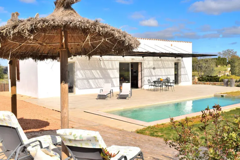 Son Alcaines Petit 249 Finca confortable avec piscine privée, terrasse, barbecue et WiFi - Image 1