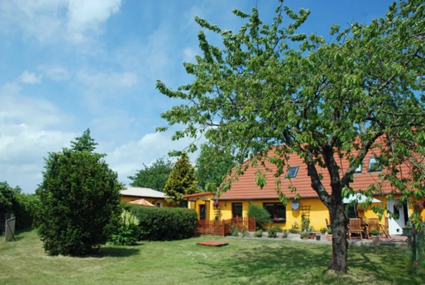 Vacation apartments in Lipsitz on Rügen - Holiday apartment Rapsblüte with fireplace and - Image 1