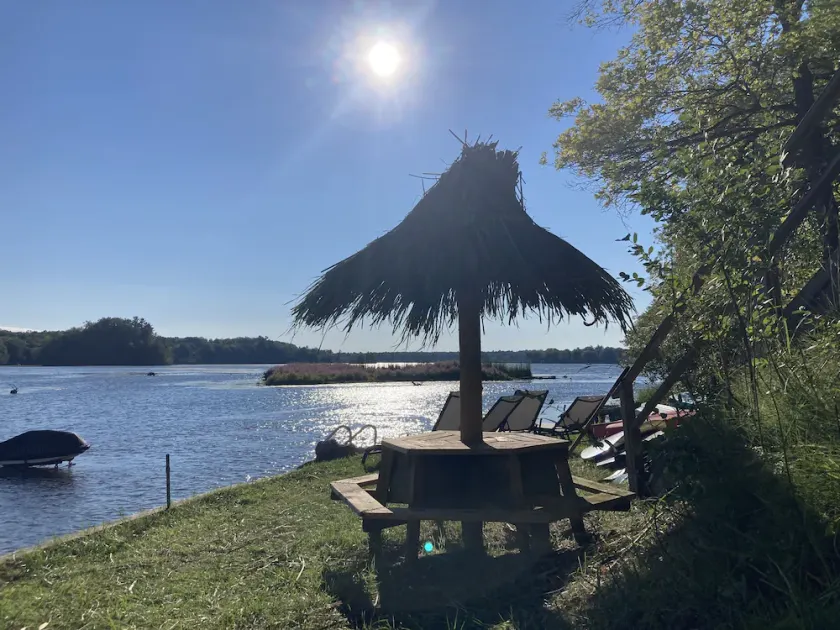 Lakefront Cottage with Private Beach, Sleeps 14 - Image 1