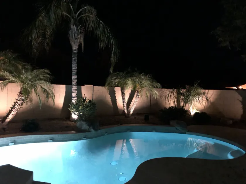 Privat uppvärmd pool och spa! 4 bdrm, 2 bad vackert och rymligt hus! - Image 1