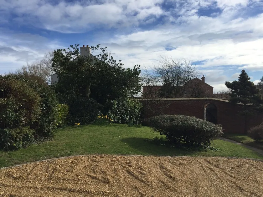 Newly reburbised detached house in the heart of Burnham Market - Image 1