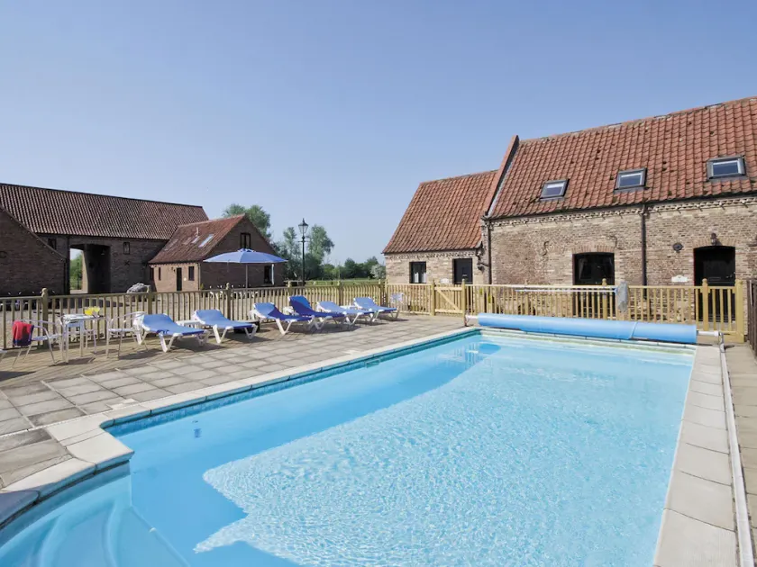 3 bedroom accommodation in Runcton Holme - Image 1