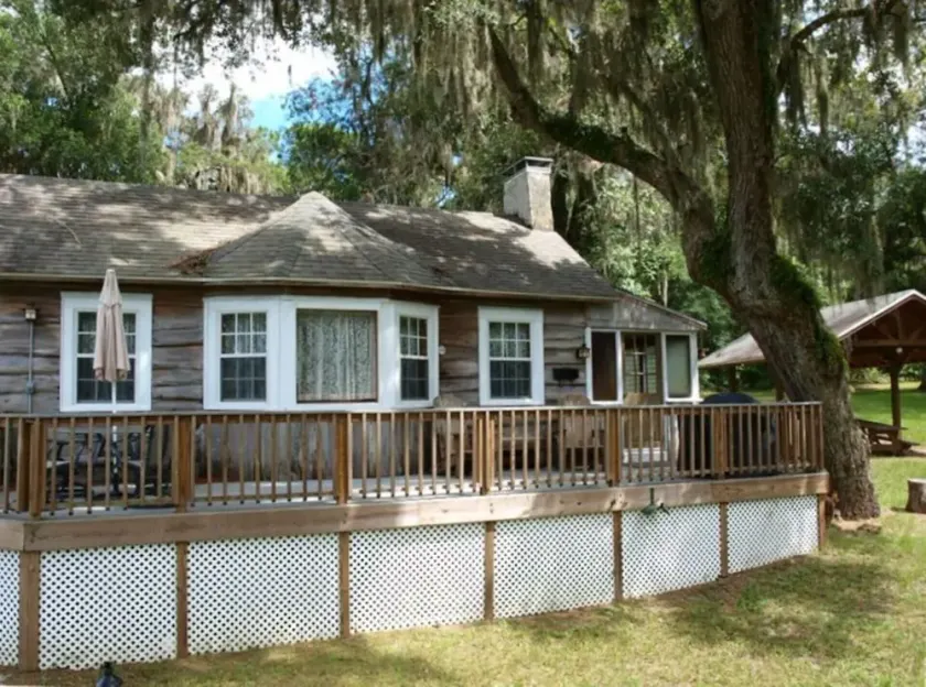 \"Cypress Lake House\" in Floral City, Florida - Image 1
