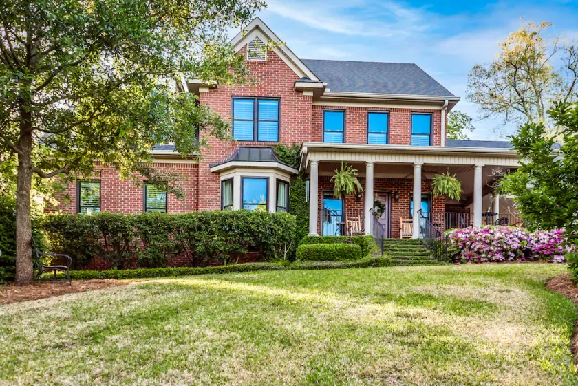 PARADISE FOUND<br>Lakefront - Pool - Beautiful Views - Image 1