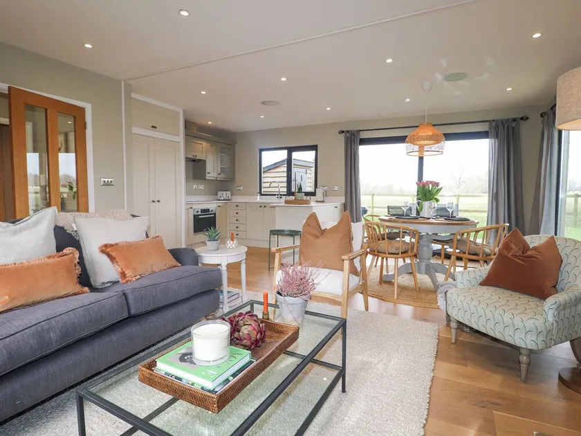 Holm Oaks Cottage - Image 1