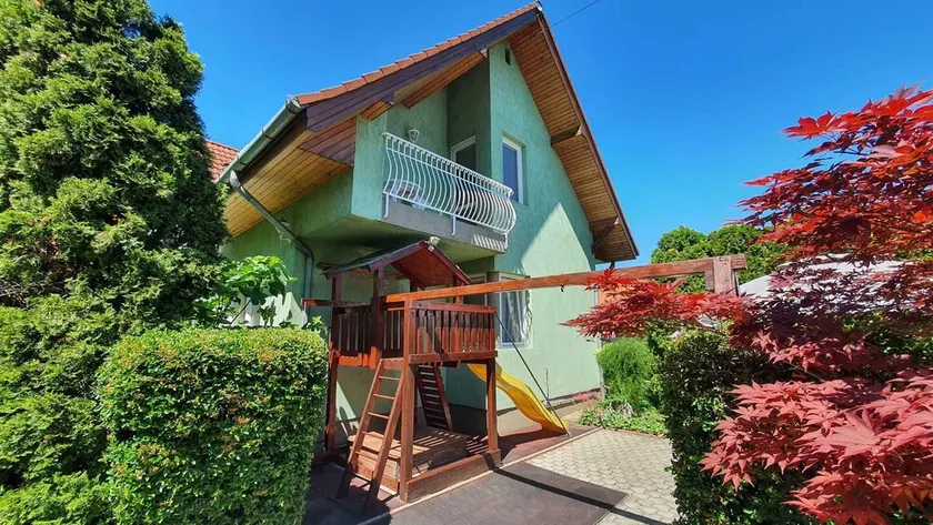 Holiday apartment near the city center with wifi - Image 1