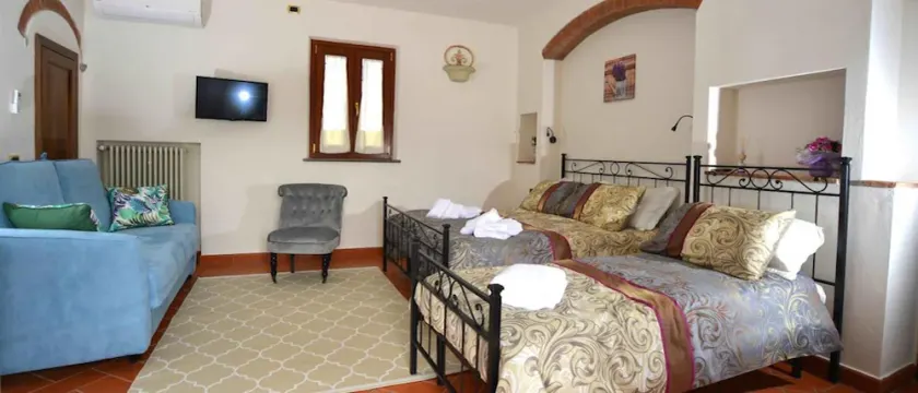 Boccaccio Room - Image 1