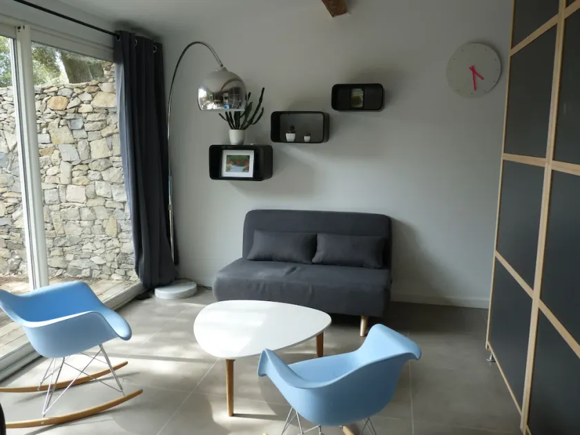 Moderne Mazet i hjertet af Nîmes - Image 1