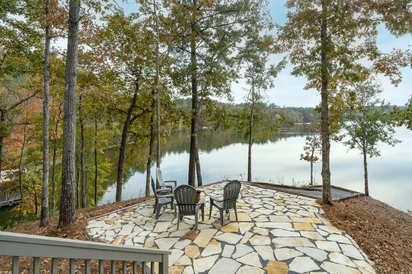 Lay Lake Cabin @ Piney Point on Peckerwood Creek! - Image 1