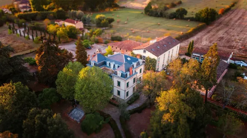 Hôtel La Métairie & Piscine - Image 1
