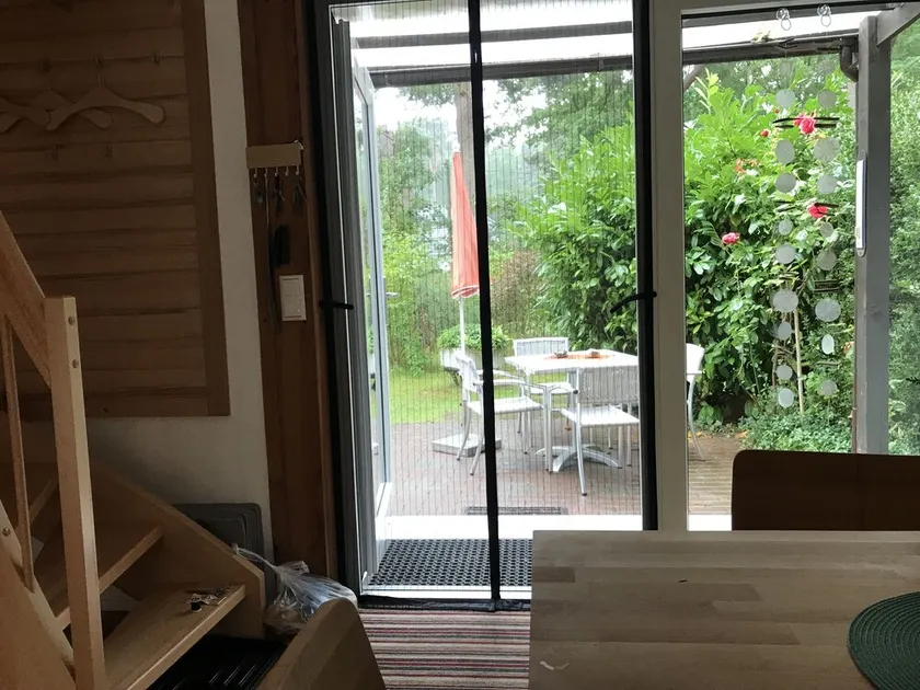 Freistehendes Ferienhaus auf 2100qm Waldgrundtück 100m vom Strand - Image 1