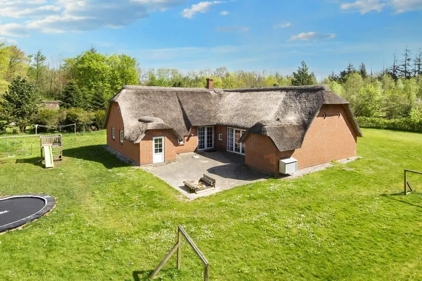12 person holiday home in Ulfborg-By Traum - Image 1