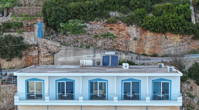 Vila Bana - Image 1
