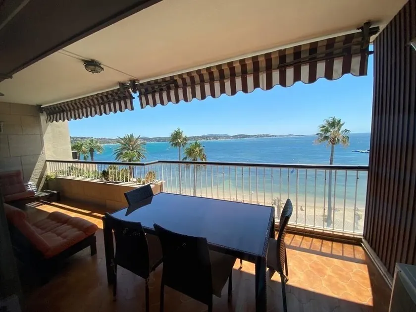 BANDOL Front de Mer - 4 værelser, 91 M2 + terrasse 17 m² - Mod sandstrande. - Image 1