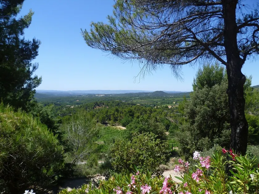 Ruhige Ferienvilla mit Pool und herrlichem Blick in den Luberon - Image 1