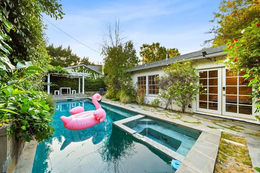 Secret Garden Cottage in LA: Natural Stone Heated Pool/Spa, al fresco dining - Image 1