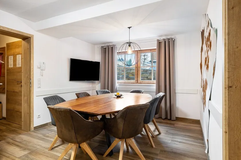 Appartamento per vacanze \"Good Life Top 3\" con vista sulle montagne, terrazza privata e Wi-Fi - Image 1