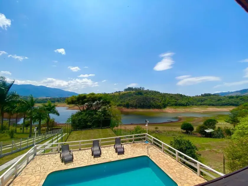 Country House in Joanópolis—RIGHT ON THE DAM, 1 hour and 30 minutes from São Paulo - Image 1
