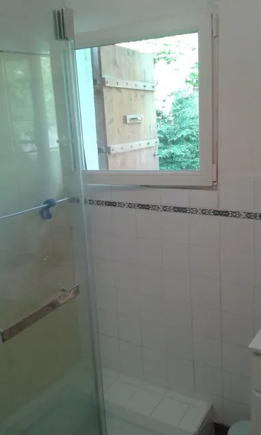 Appartement RdC T2 Doussard jardin et parking - Image 1