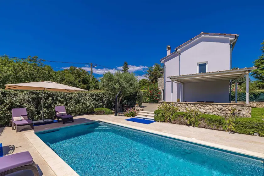 Ferienhaus CIRIK mit beheiztem Pool - Image 1