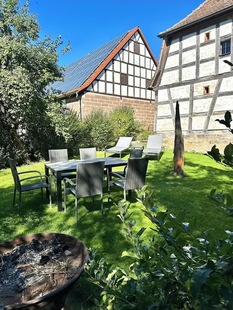 Charming Historic Farmhouse on Peaceful Village Edge with Stove & Garden - Image 1