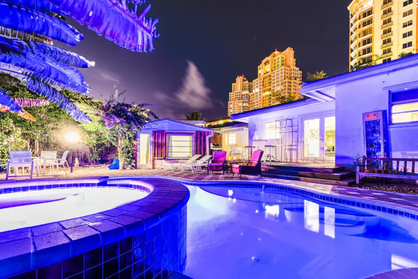 Bamboo House, Heated pool, Steps from the beach. - Image 1